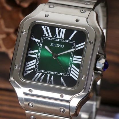 Seiko Mod Santos — acero, dial verde sunburst con números romanos blancos