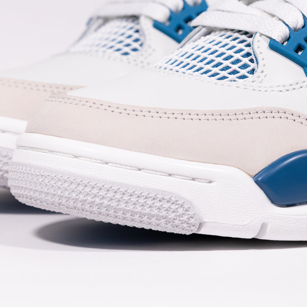 Air Jordan 4 Retro “Military Blue” (2024)