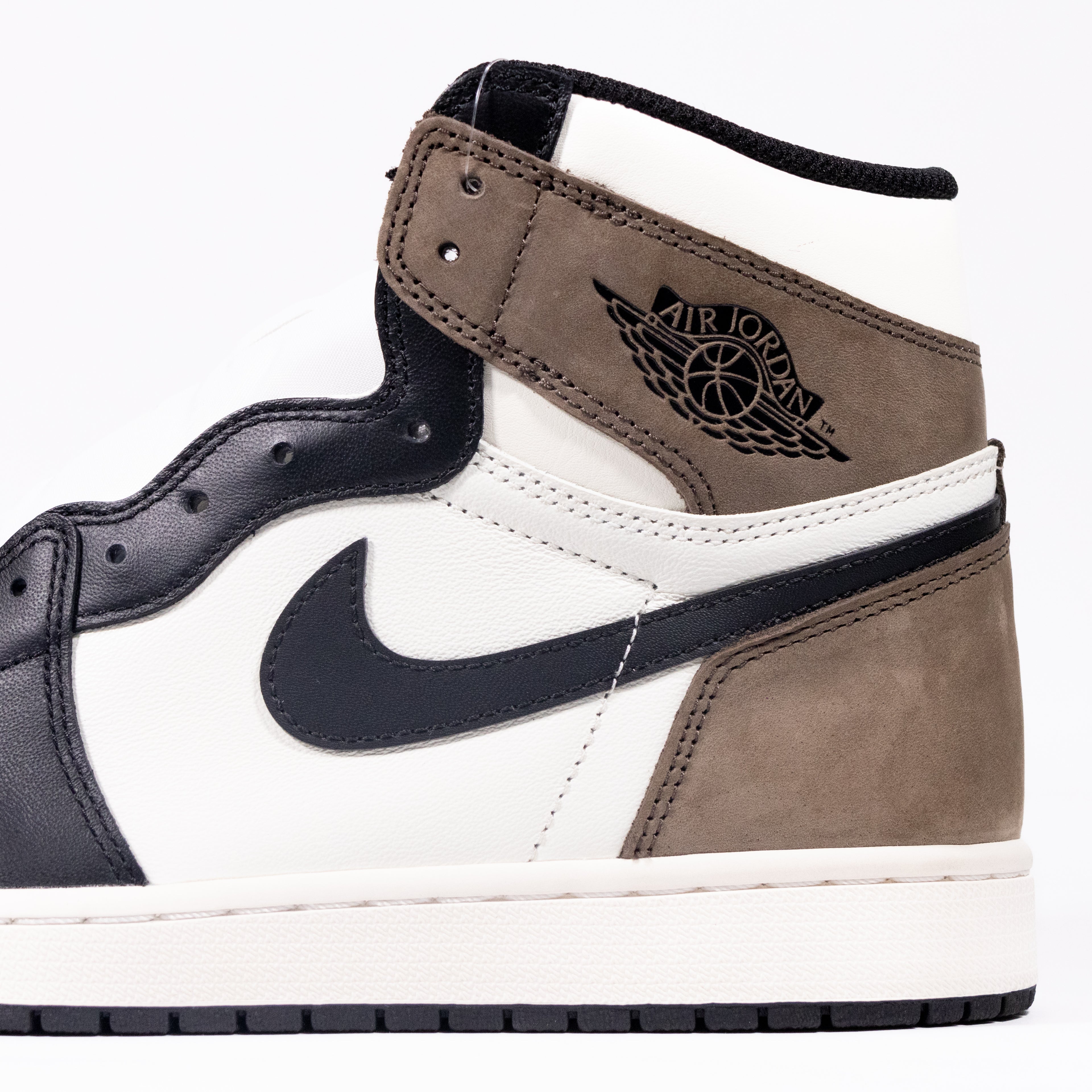 Air Jordan 1 High “Dark Mocha”