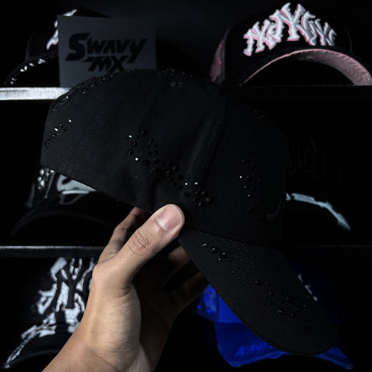 31 Hats x El Mago “Total Black”