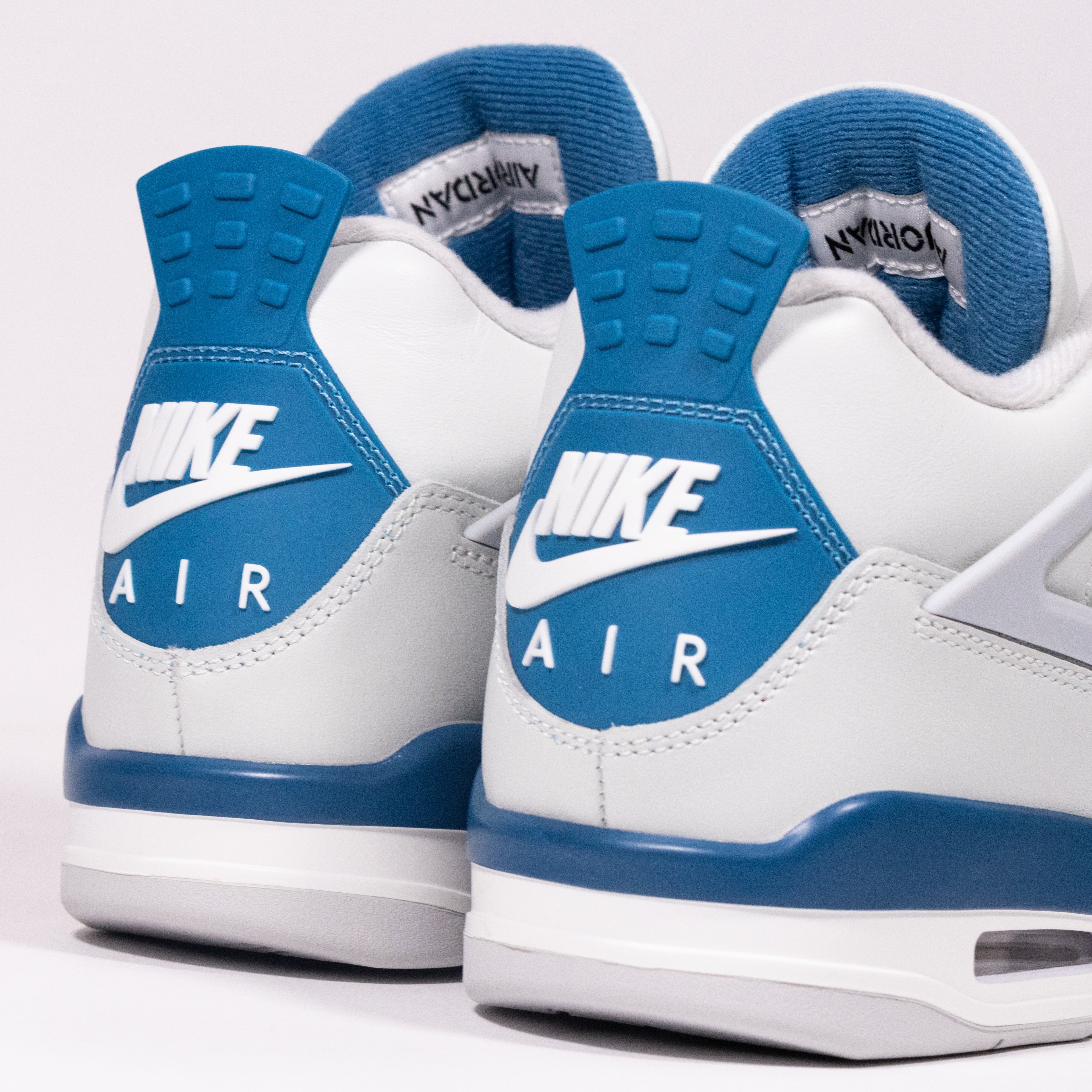 Air Jordan 4 Retro “Military Blue” (2024)