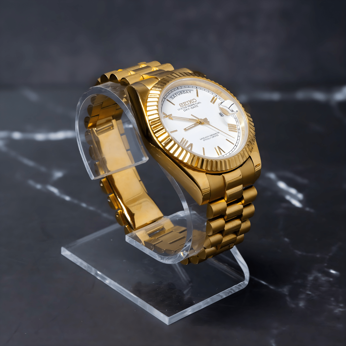 Seiko Mod Day-Date “President” — Full Gold / dial plateado con números romanos