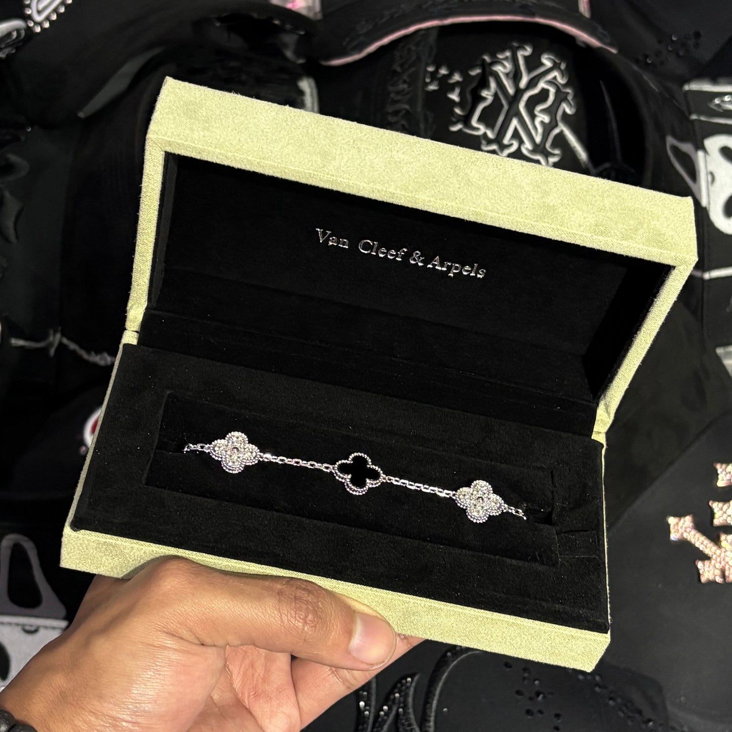 Van Cleef - Ónix & Diamantes Oro Blanco 14k