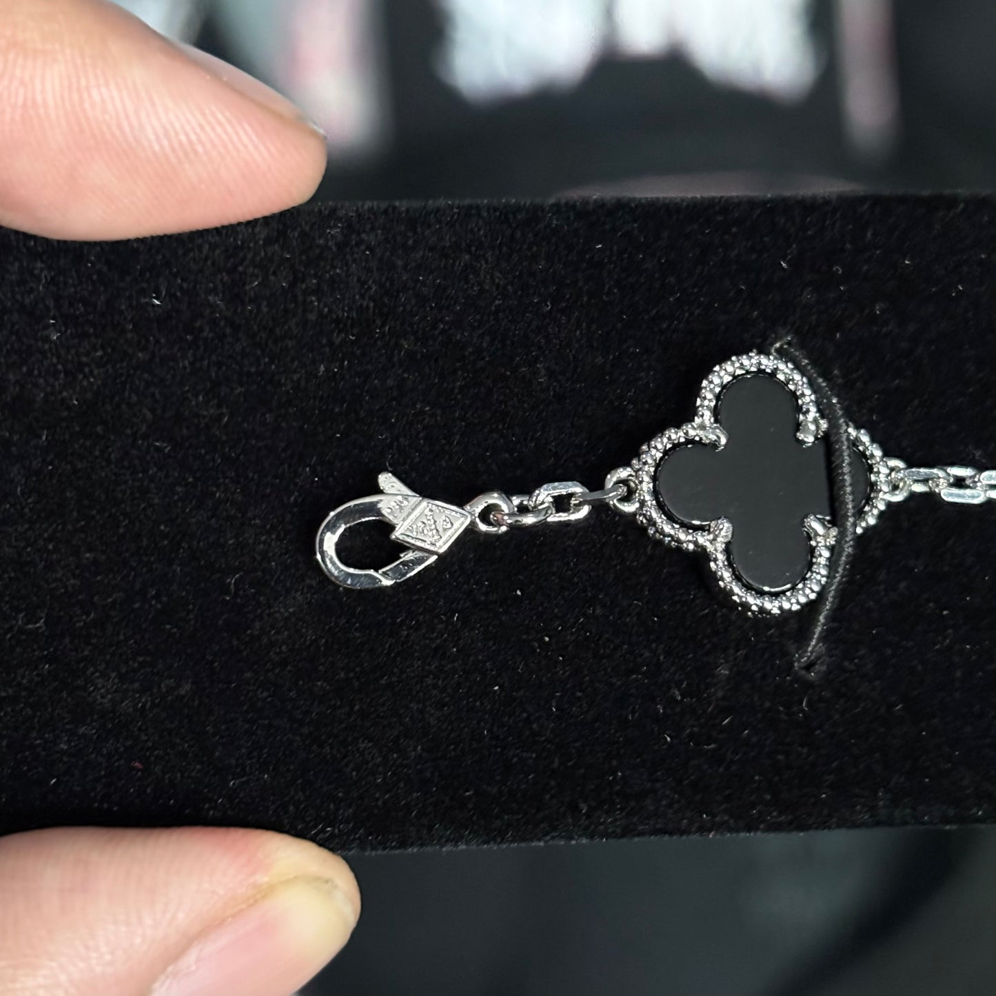 Van Cleef - Ónix & Diamantes Oro Blanco 14k