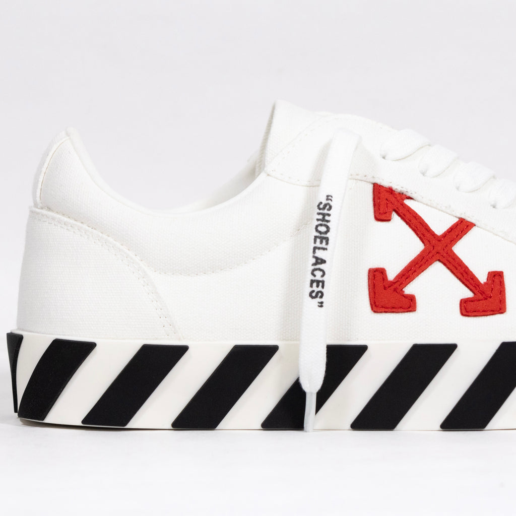 OFF WHITE “Vulcanized” Low Canvas White/Red