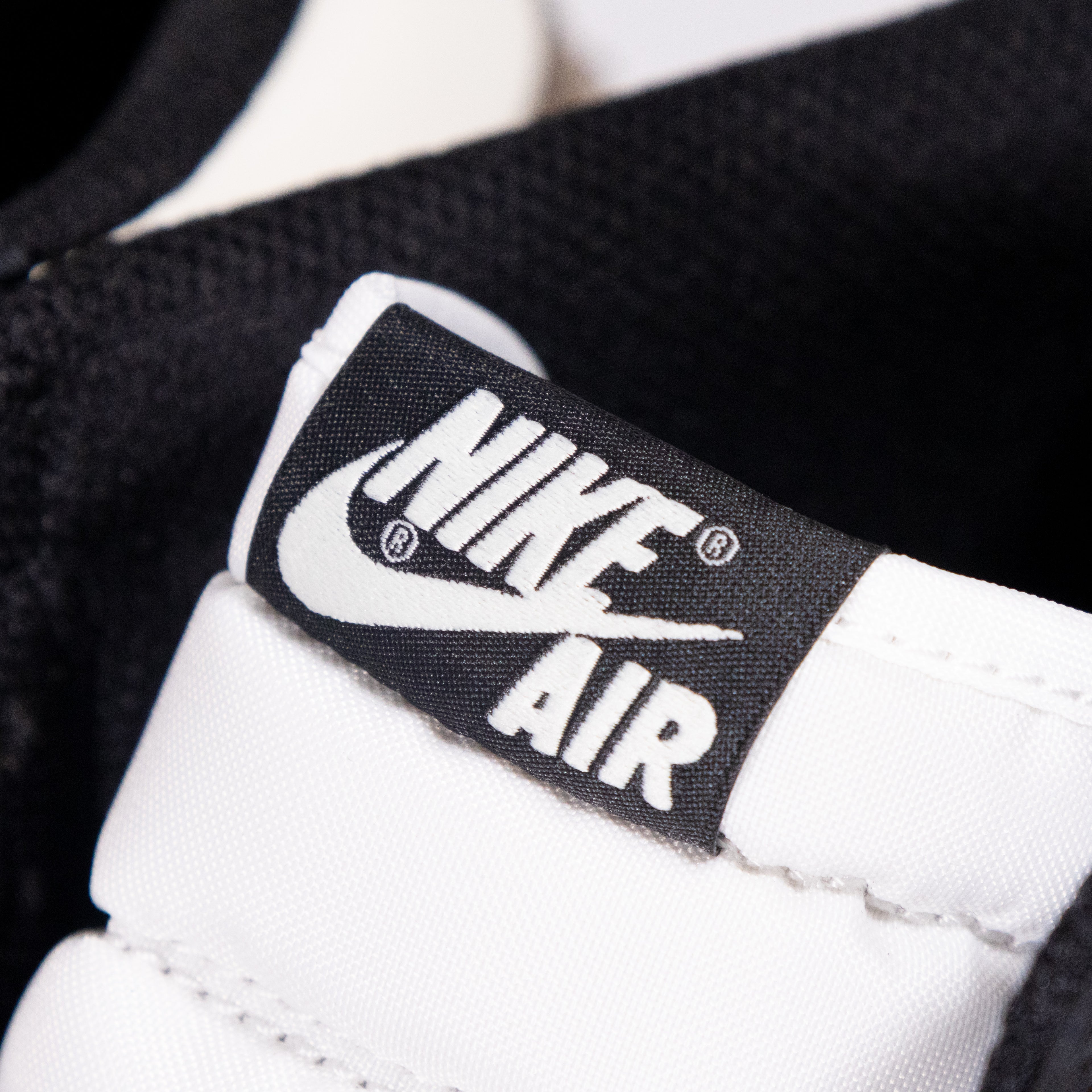 Air Jordan 1 High “Dark Mocha”