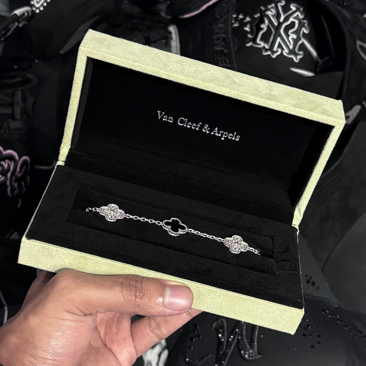 Van Cleef - Ónix & Diamantes Oro Blanco 14k
