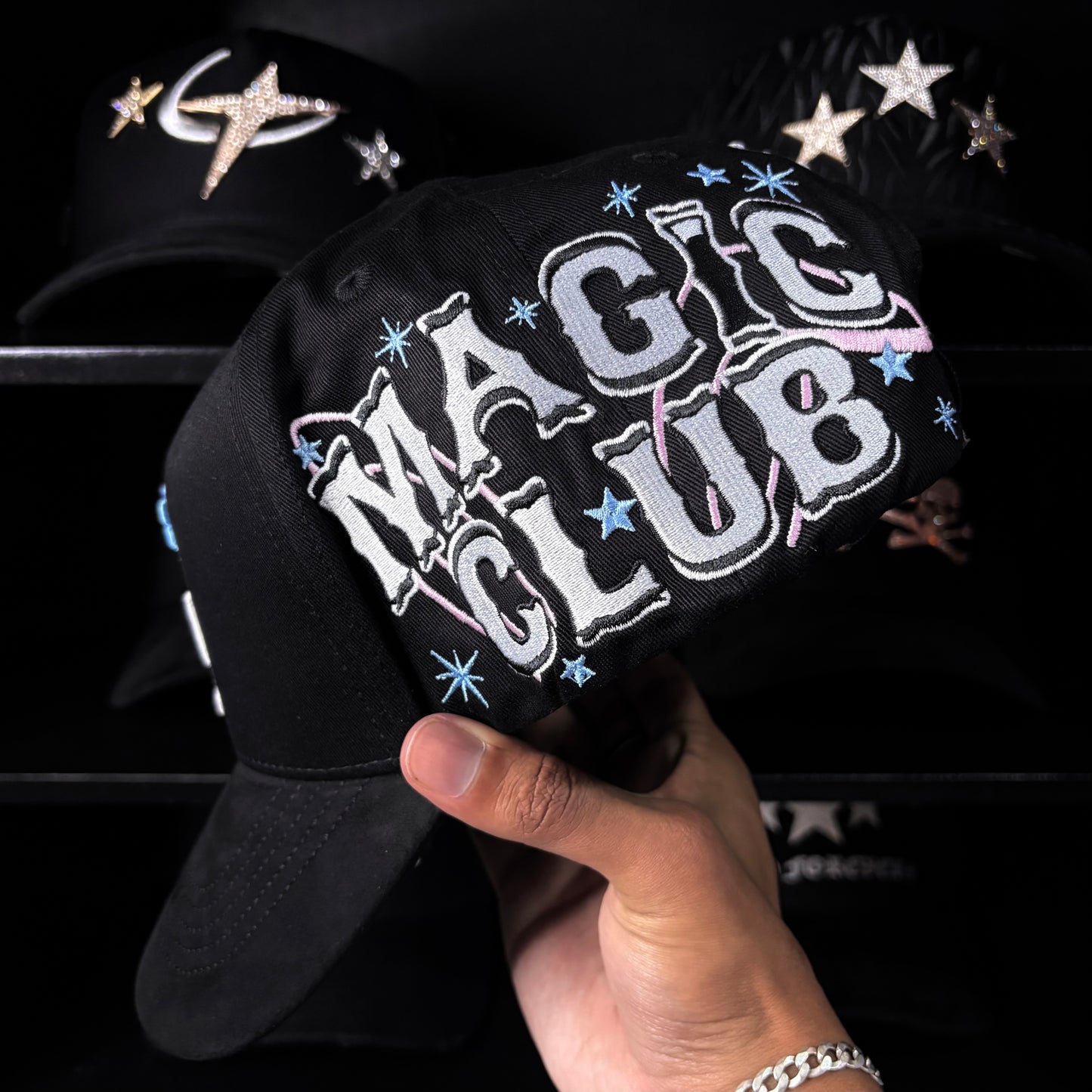 31 Hats “Magic Club”