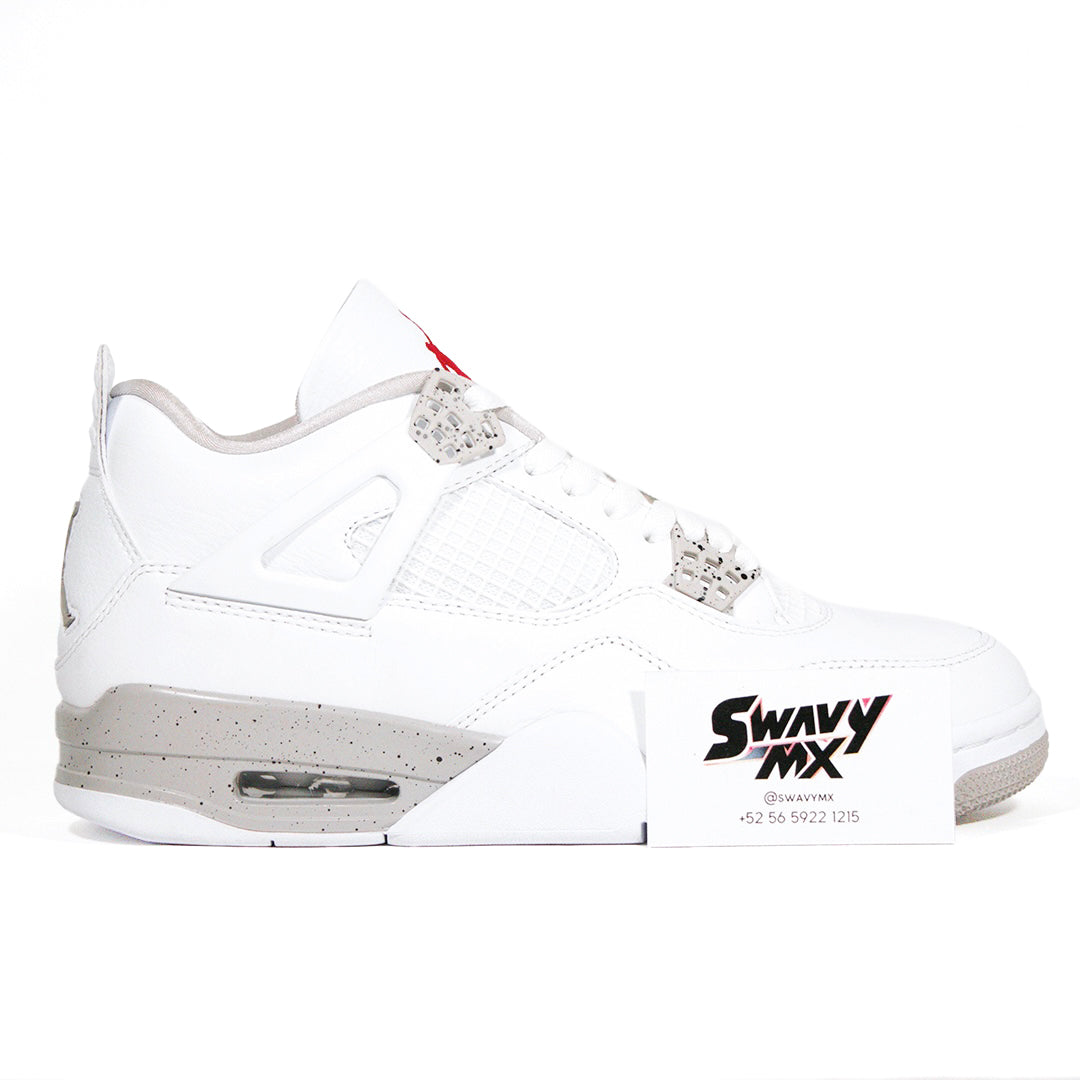 Air Jordan 4 Retro “White Oreo”